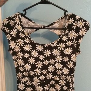 Black dress with daisies